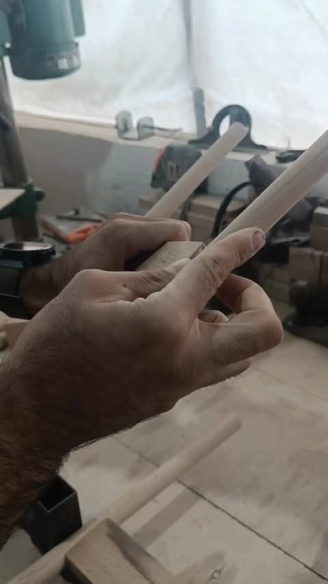 استند گل ساخته شده با چوب راش طراحی ساده و